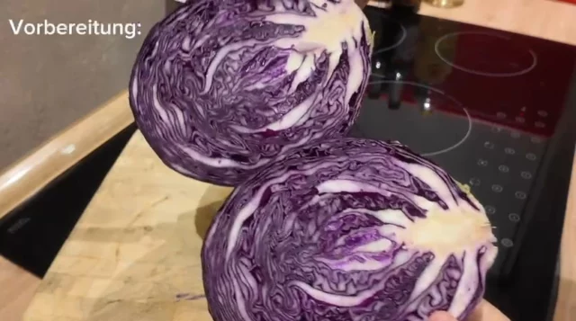 Rotkohl ist ein natürlicher pH-Indikator 🍷

Am Lernort Huntlosen wird gerade ein spannender Workshop vorbereitet - da ist dieses Video entstanden. 🎥 💯

#lernorthuntlosen #ruzhollen